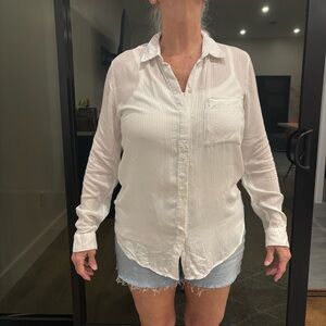 Treasure & Bond Women's White Button-Up Shirt